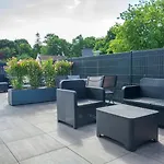 T3 Graphic En Bord De Apartman *